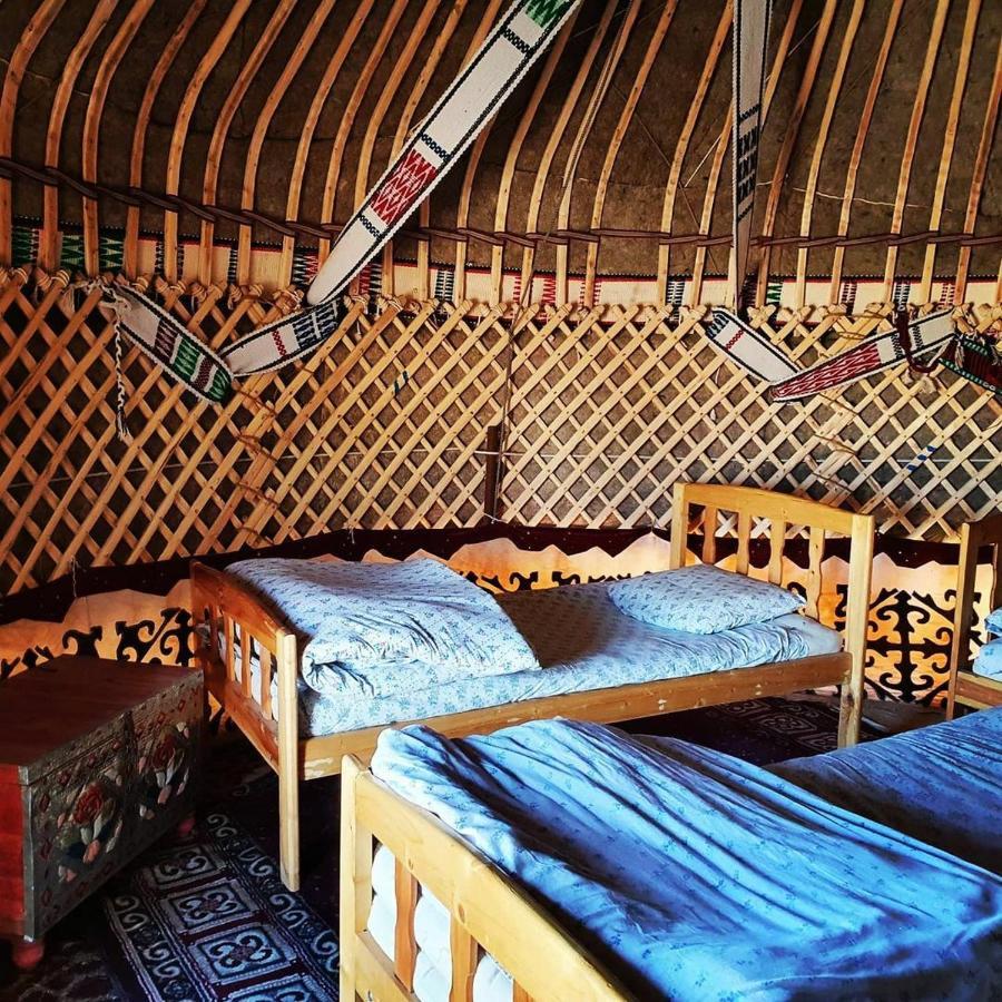 Hotel Kyzylkum Safari Yurt Camp Nurota Zewnętrze zdjęcie
