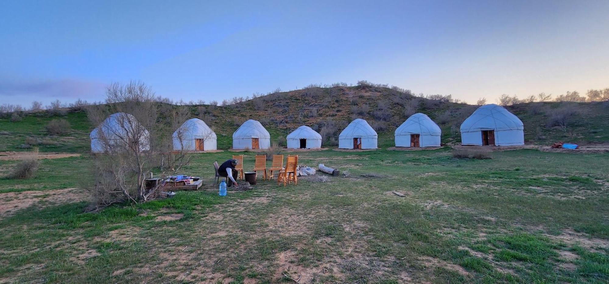 Hotel Kyzylkum Safari Yurt Camp Nurota Zewnętrze zdjęcie