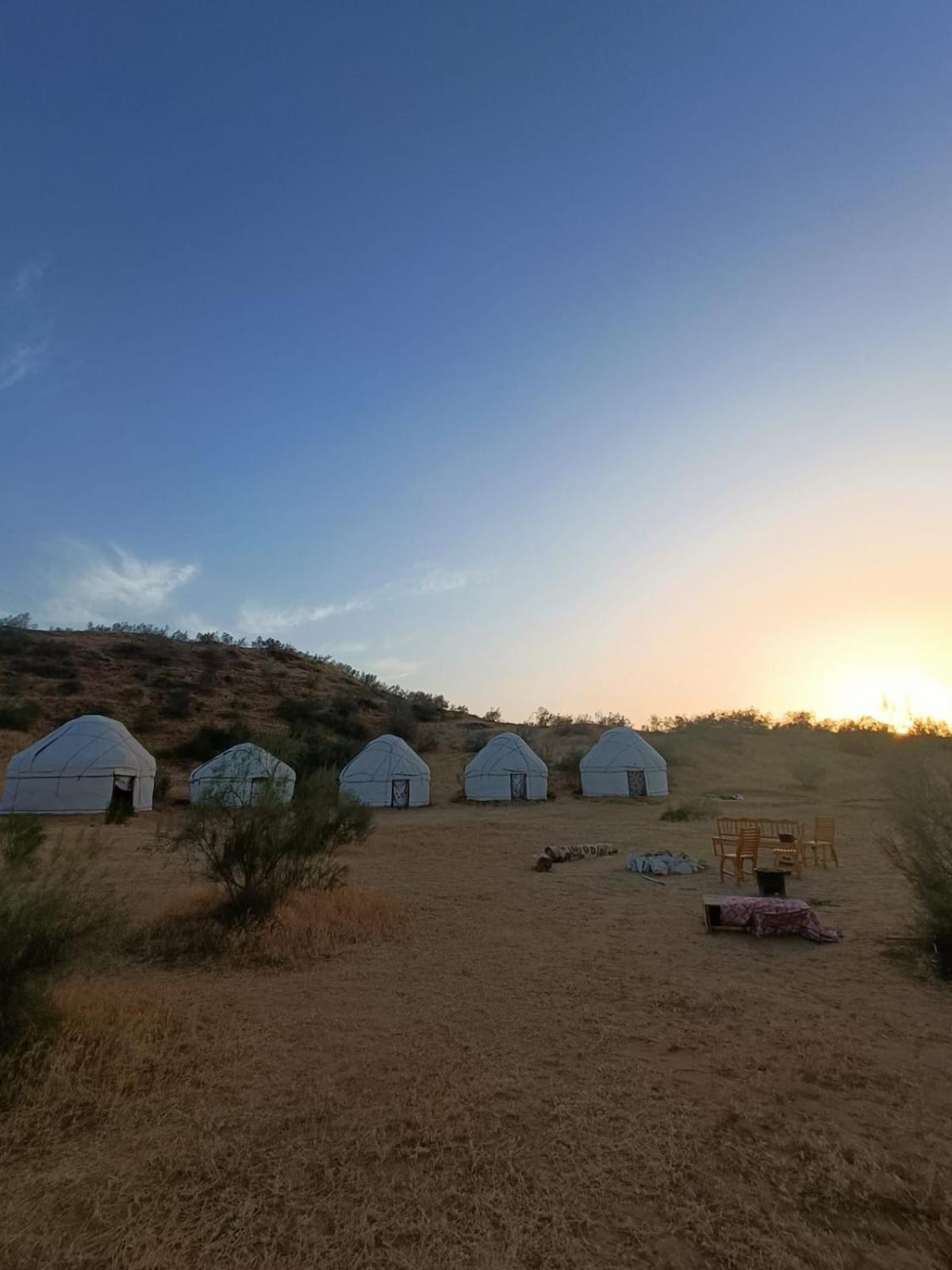 Hotel Kyzylkum Safari Yurt Camp Nurota Zewnętrze zdjęcie